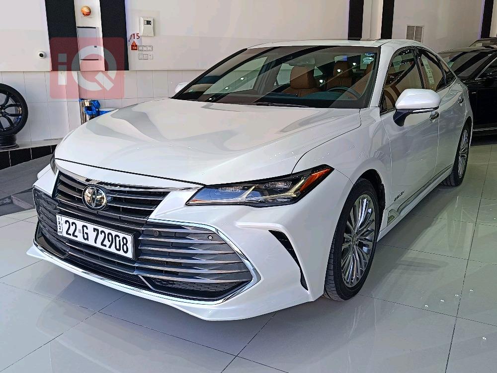 تويوتا أفالون